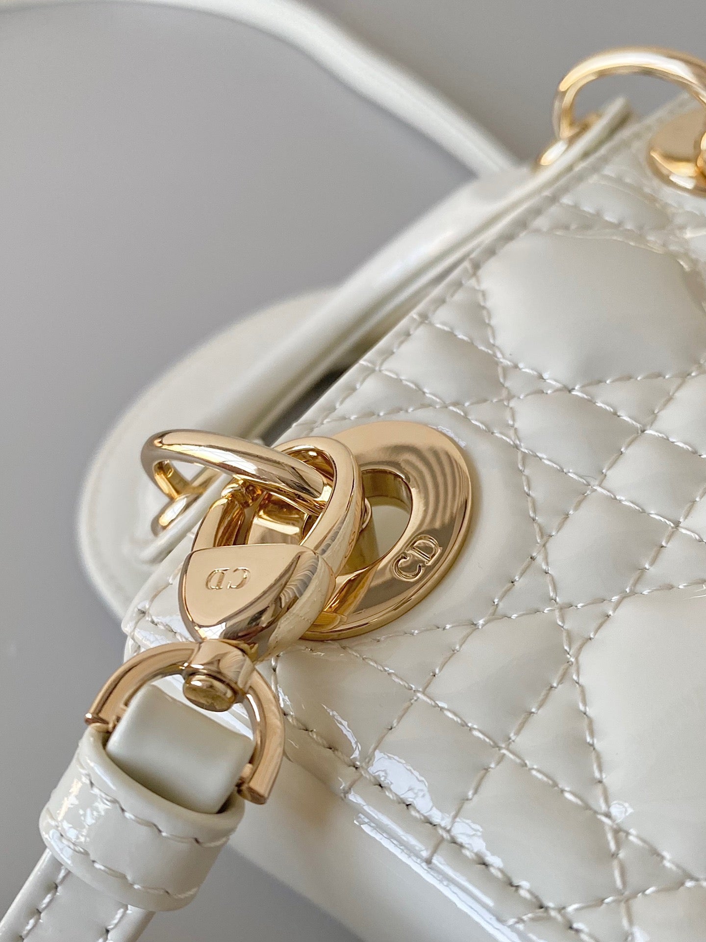 Dior Lady Dior Mini Chain Bag With Chain In White Calfskin