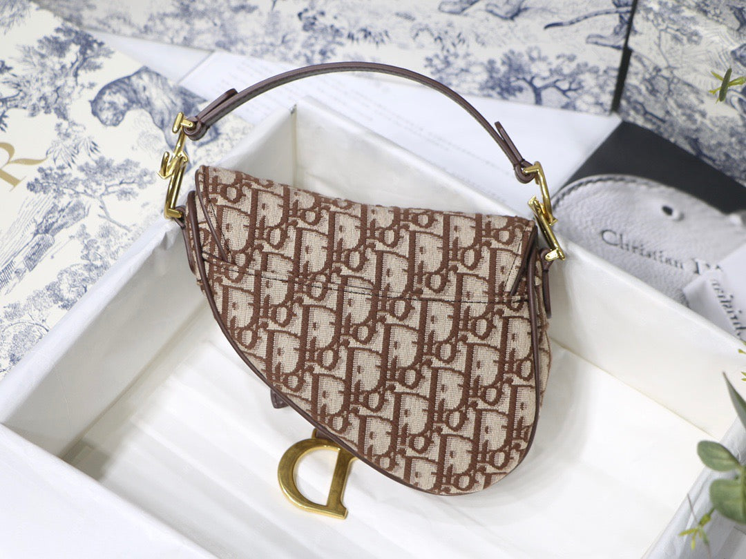 Dior Saddle Bag with Strap in Brown Oblique Jacquard