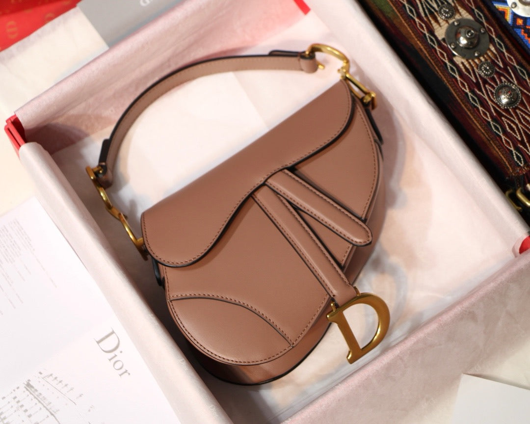 Dior Saddle Bag with Strap in Warm Taupe Smooth Calfskin