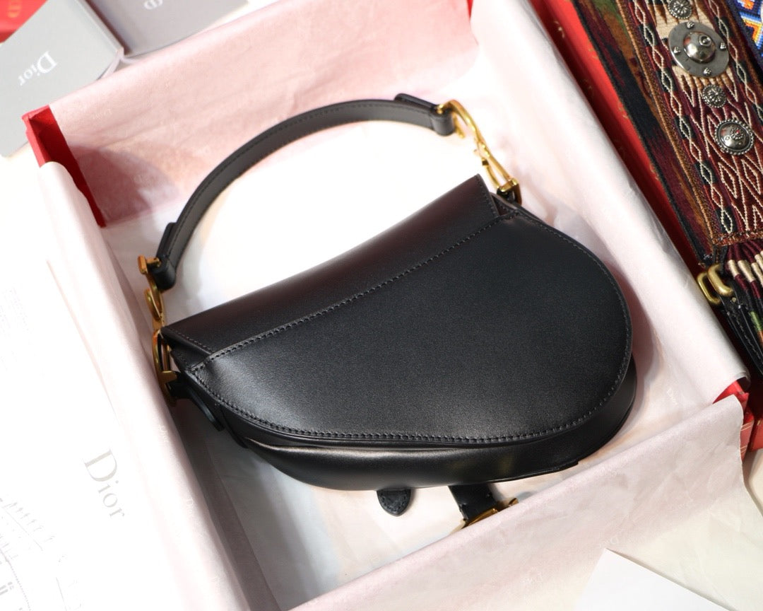 Dior Saddle Bag In Black Smooth Calfskin