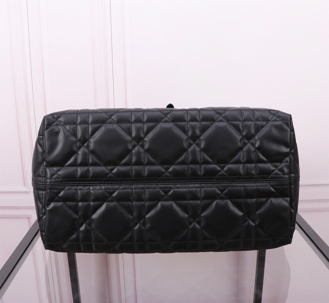 Dior Toujours Large Bag in Black Macrocannage Calfskin