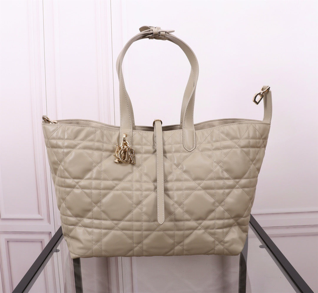 Dior Toujours Large Bag in Beige Macrocannage Calfskin