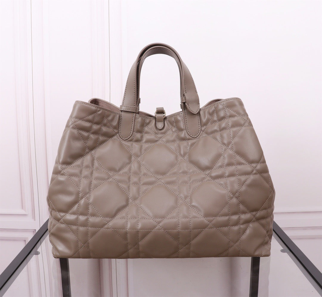 Dior Toujours Large Bag in Bean Paste Powder Macrocannage Calfskin