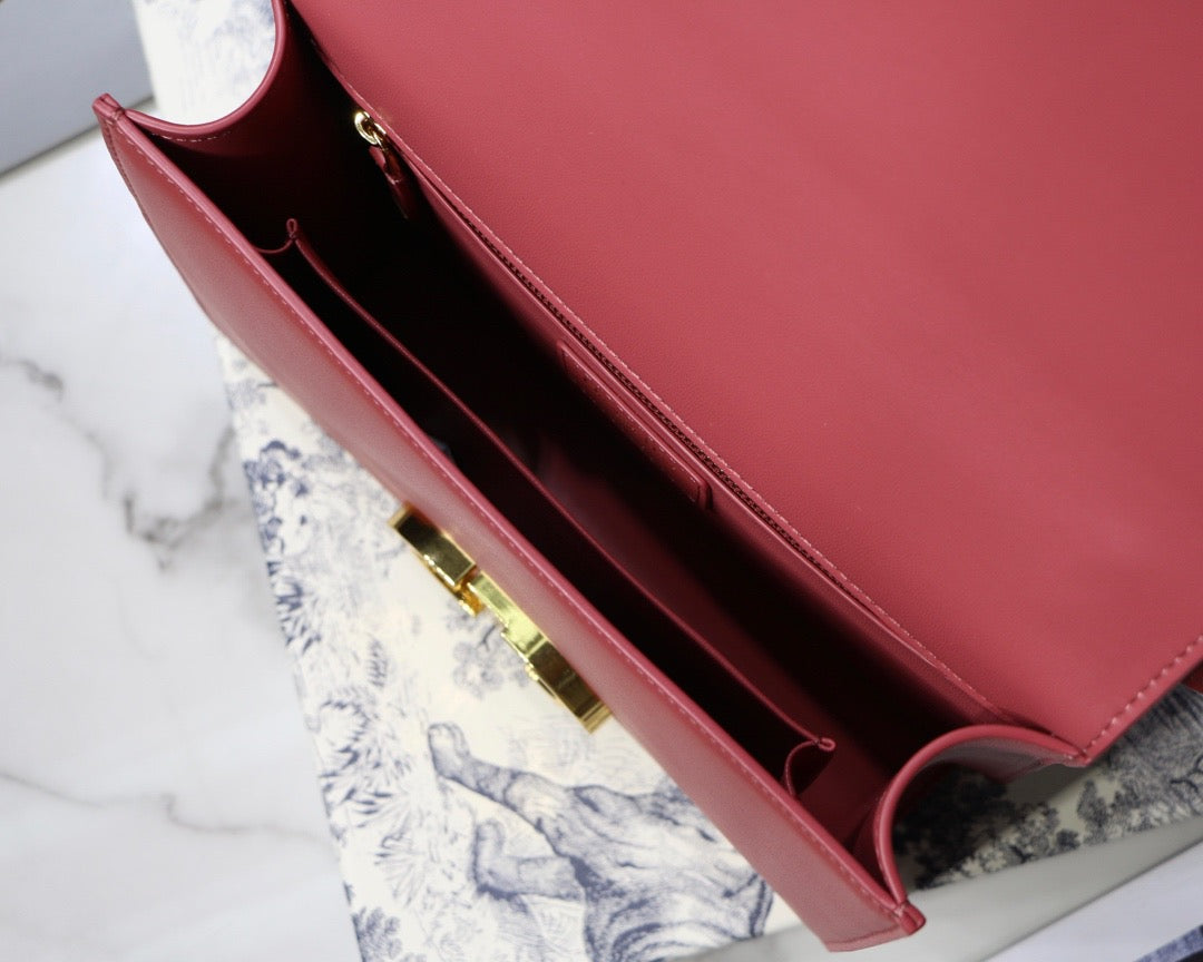 Dior 30 Montaigne Bag In Pomegranate Red Box Calfskin