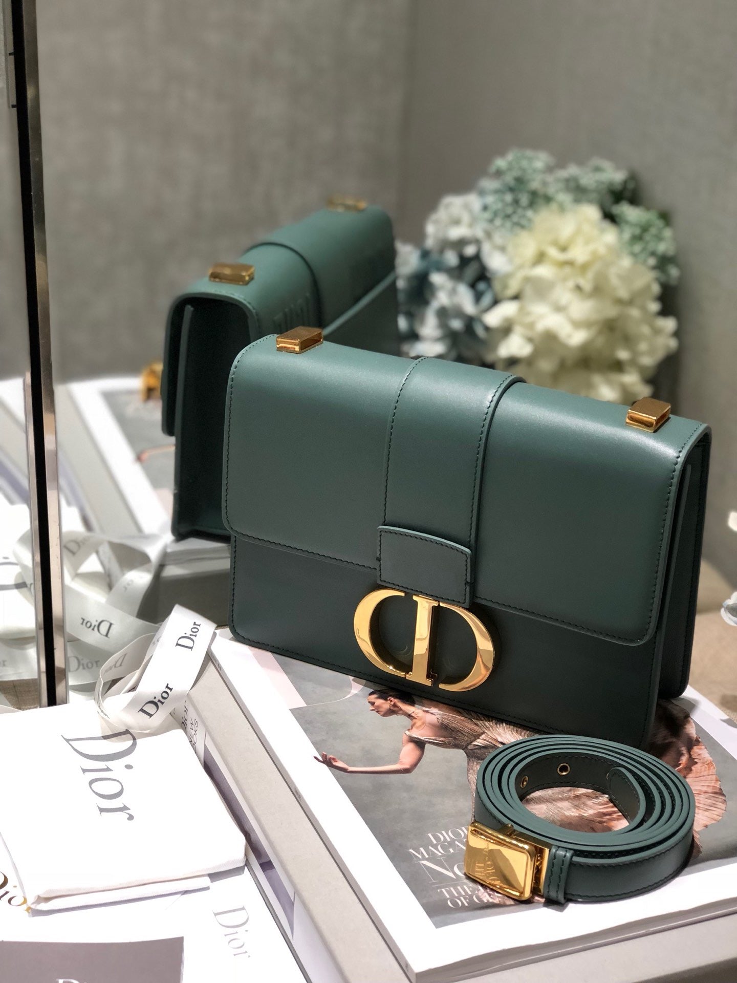 Dior 30 Montaigne Bag In Dark Green Box Calfskin