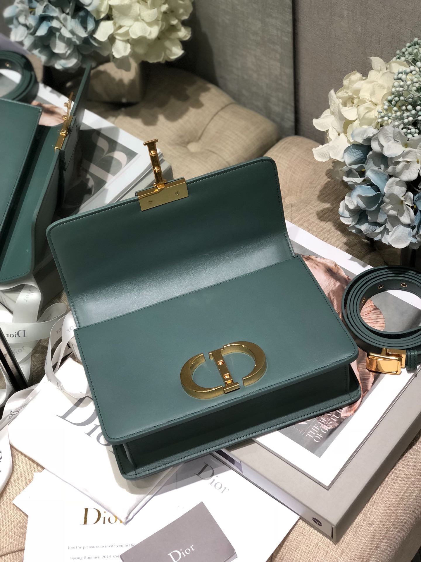 Dior 30 Montaigne Bag In Dark Green Box Calfskin