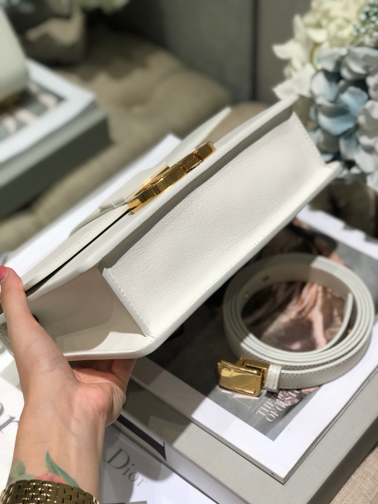 Dior 30 Montaigne Bag In White Box Calfskin