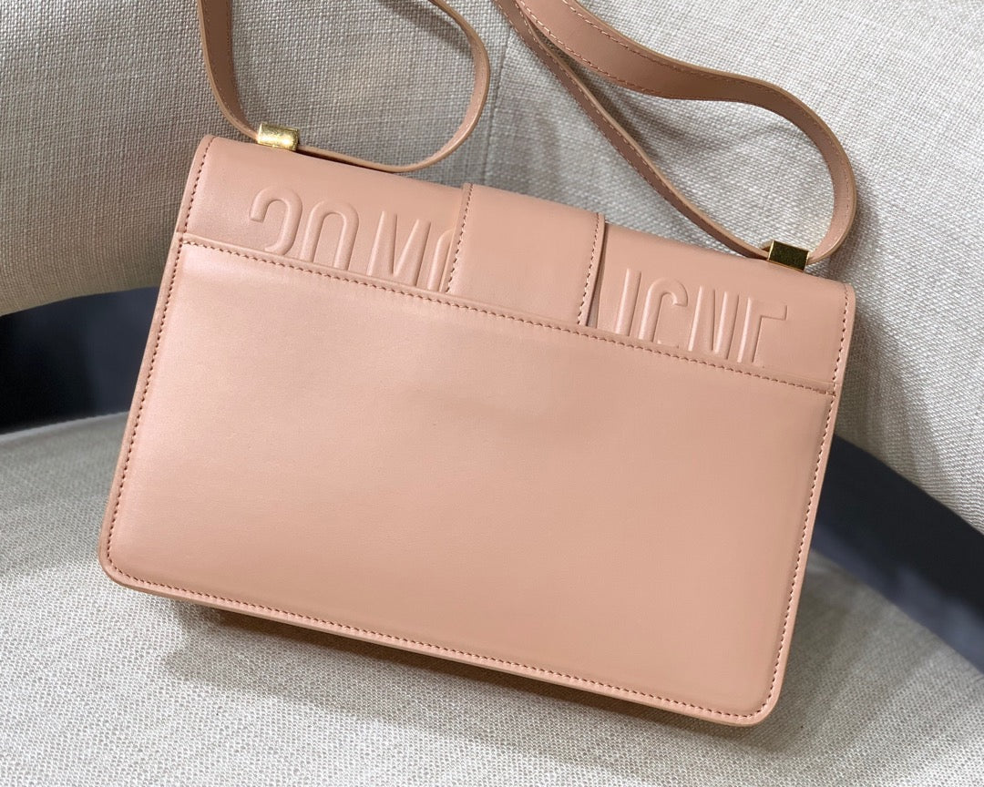 Dior 30 Montaigne Bag In Pink Box Calfskin