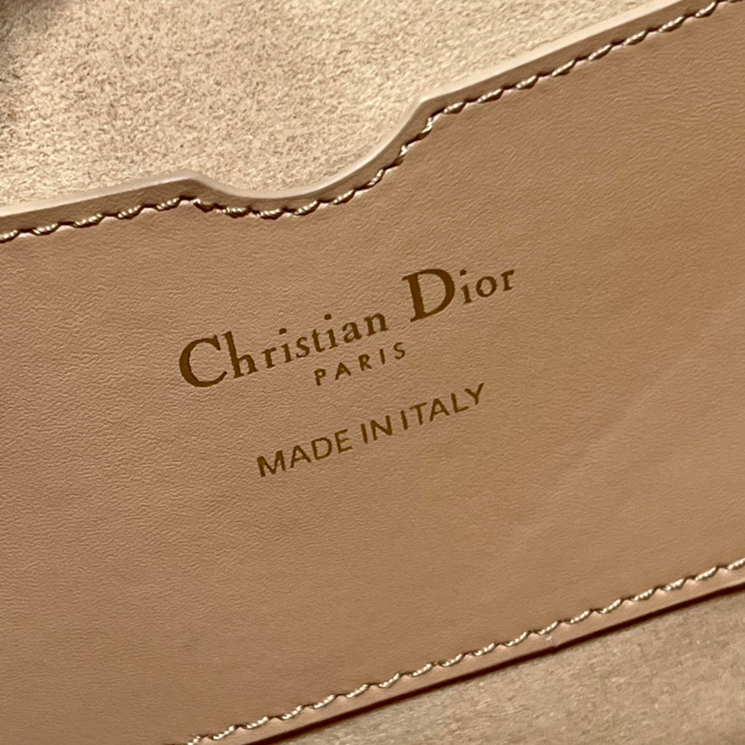 Dior 30 Montaigne Avenue Bag In Heritage Pink Box Calfskin