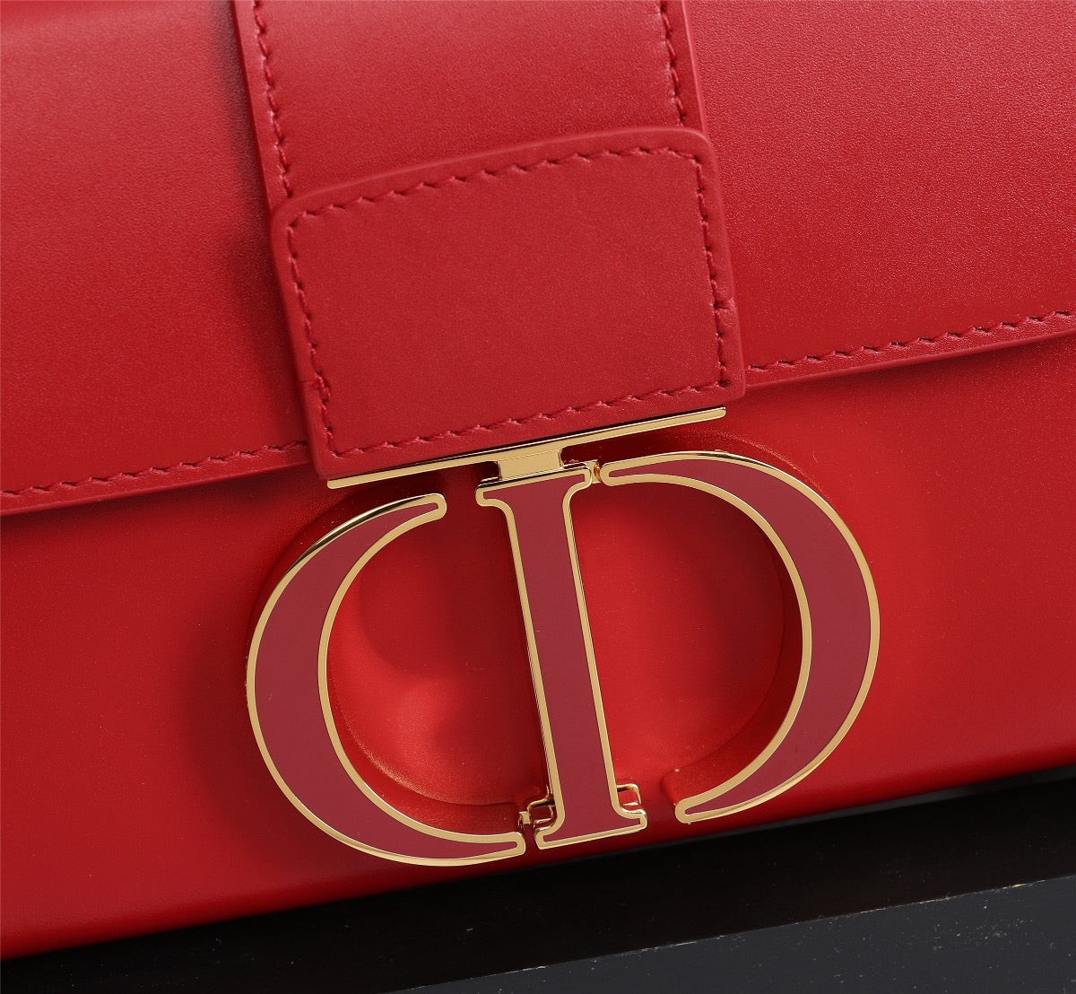 Dior 30 Montaigne Box Bag In Red Box Calfskin