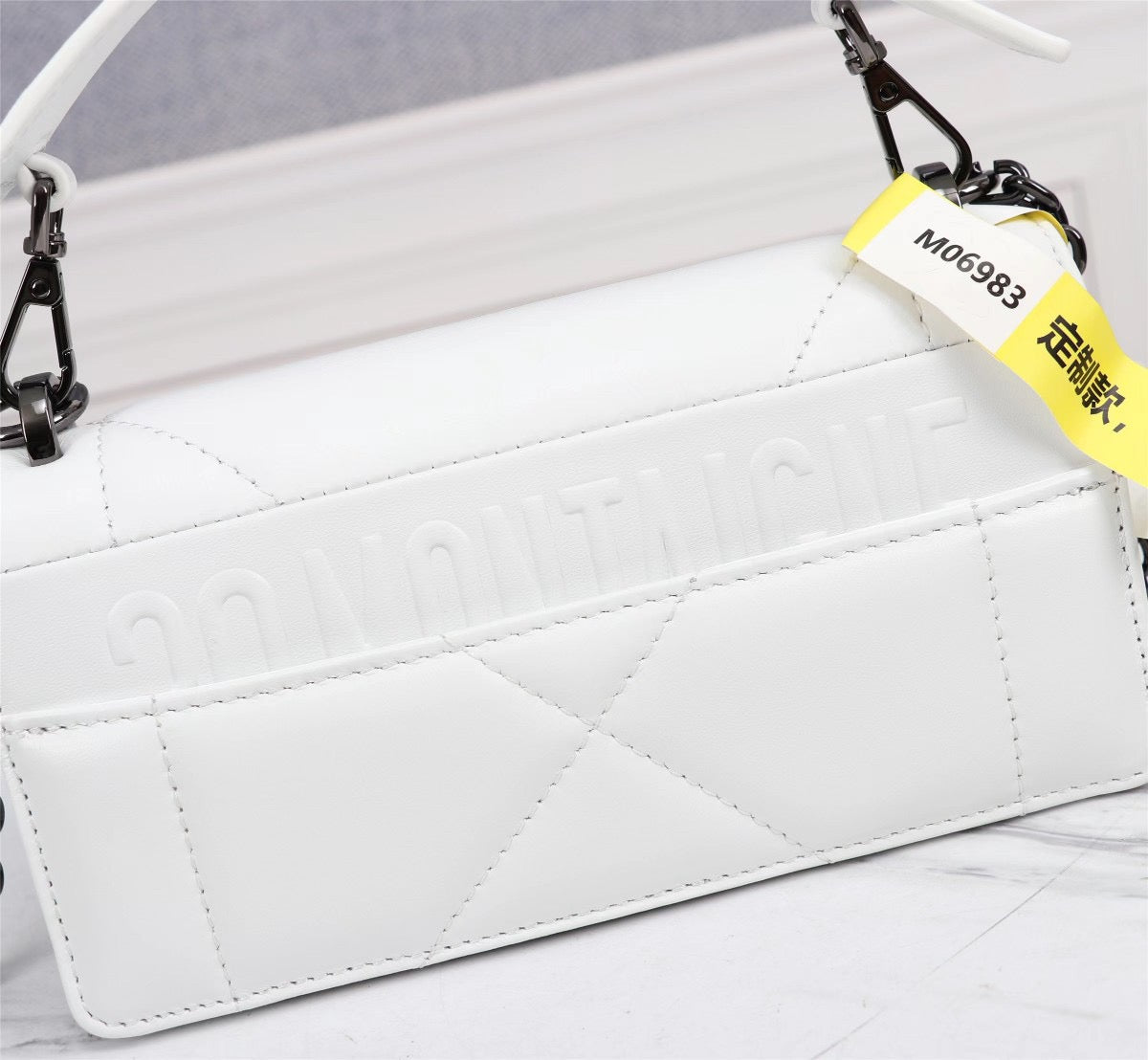 Dior 30 Montaigne Chain Bag With Handle In White Lambskin