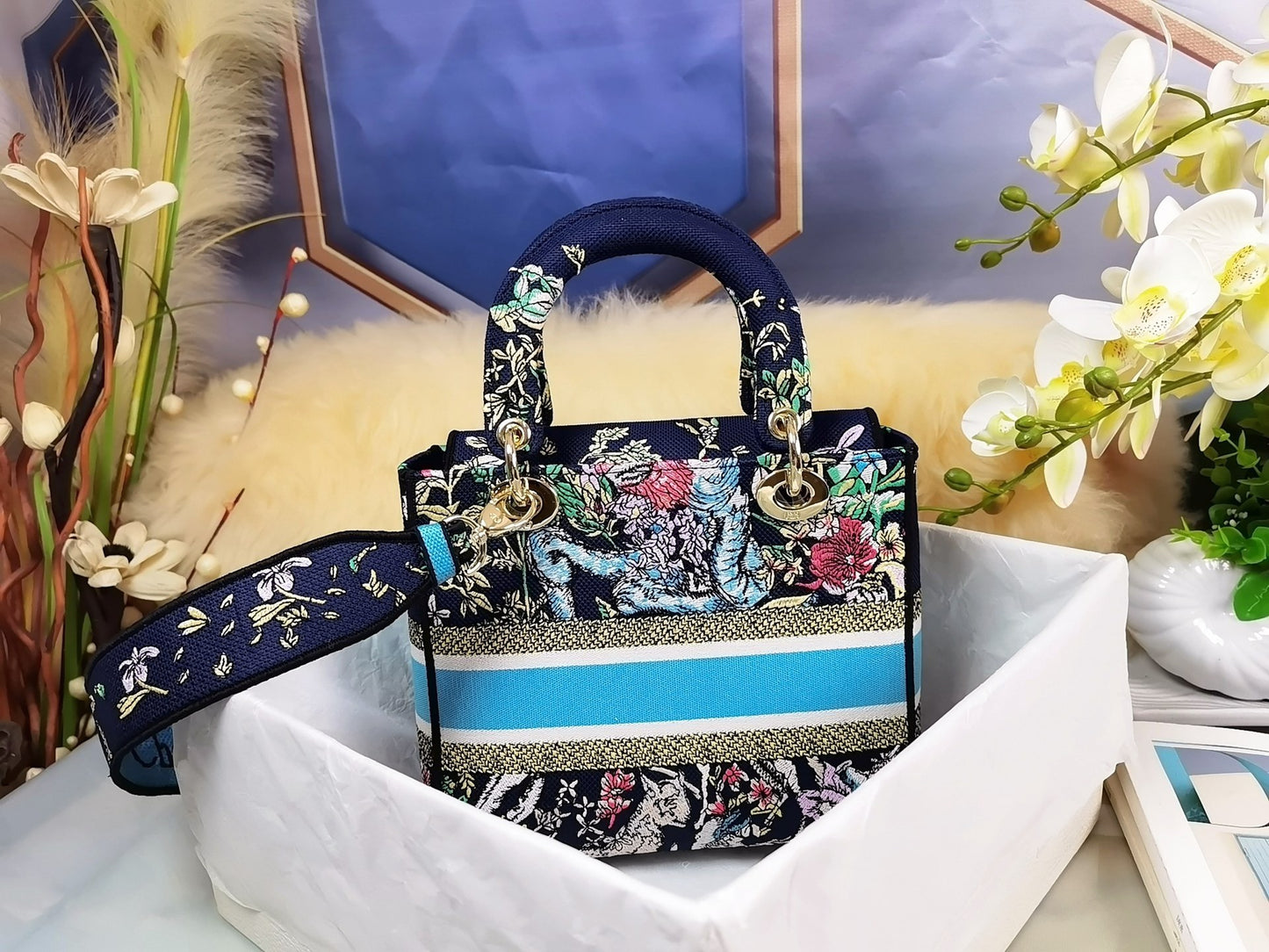 Dior Lady D-Lite Medium Bag In Animal Garden Series Embroidery