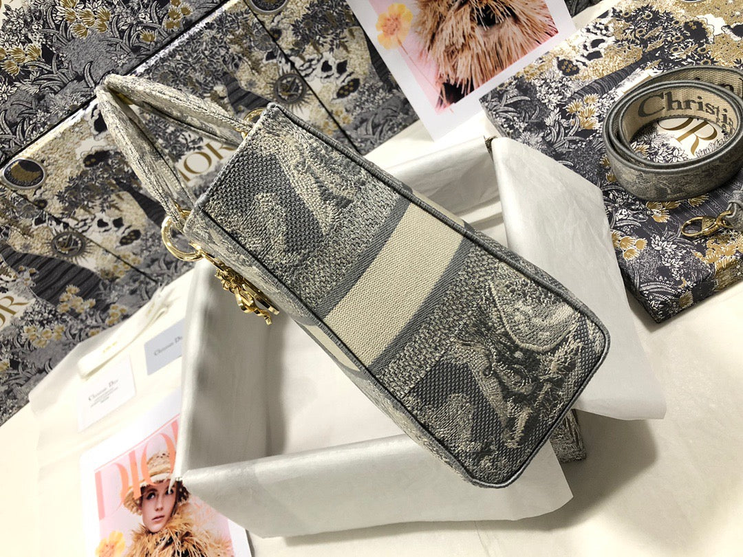 Dior Lady D-Lite Large Bag In Gray Toile de Jouy Embroidery