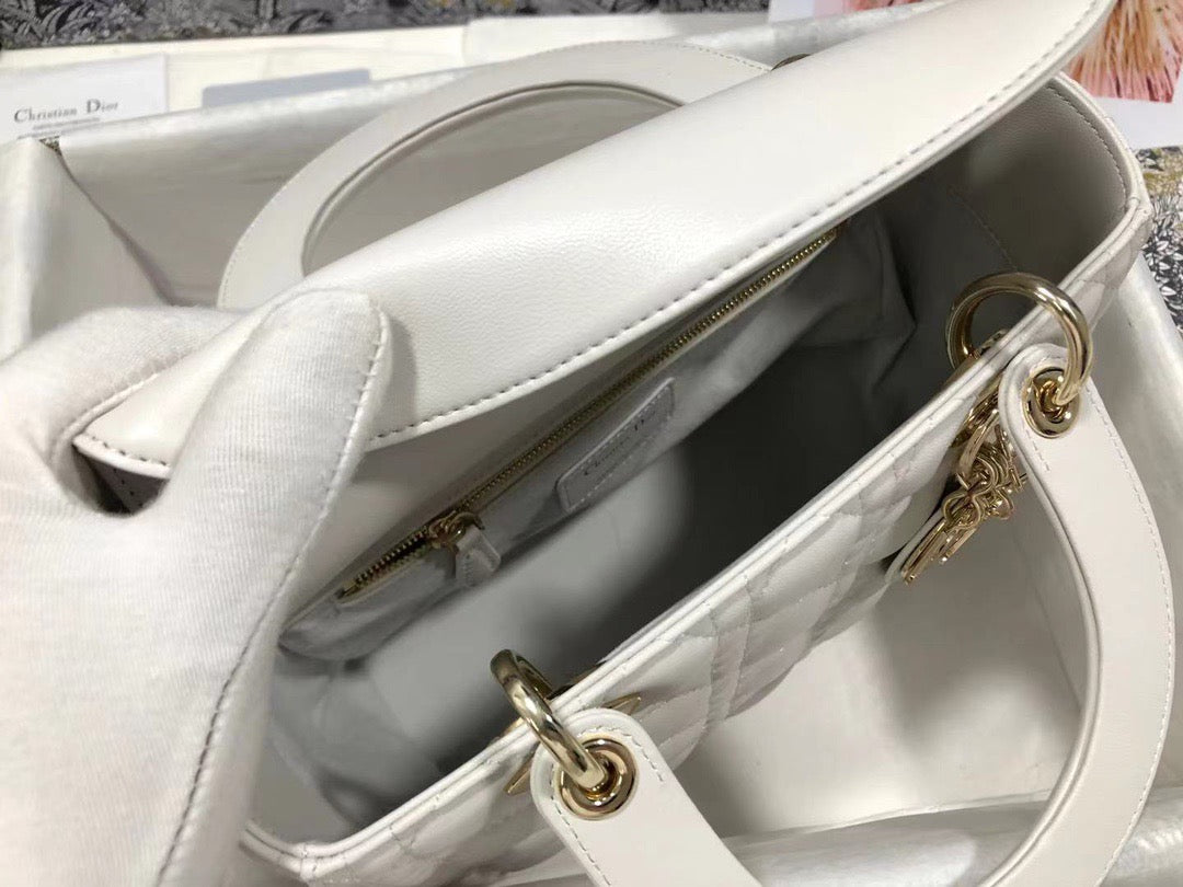 Dior Lady Medium Bag In White Cannage Lambskin