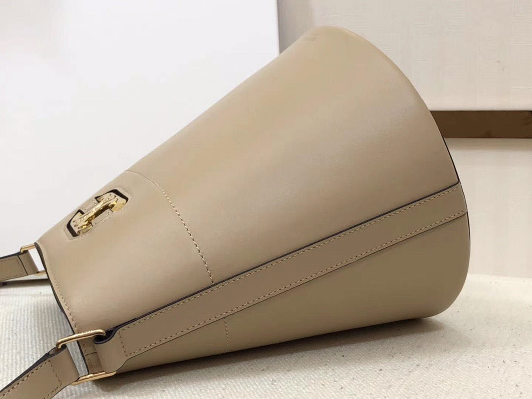 Celine Bucket Maillon Triomphe Bag In Light Brown calfskin Leather