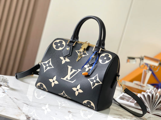 LV Speedy 25 In Black Full Leather Embossed Series