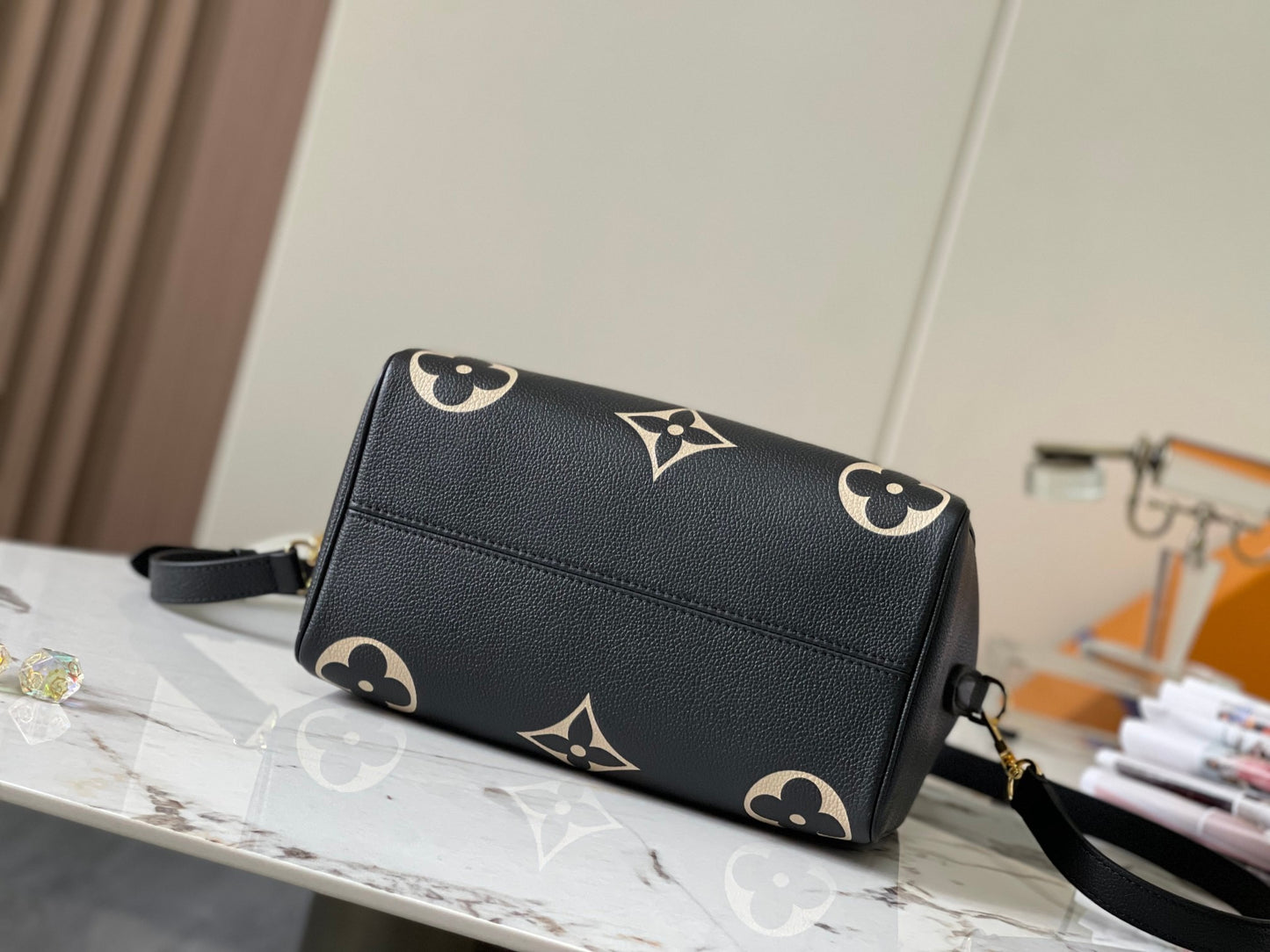 LV Speedy 25 In Black Full Leather Embossed Series