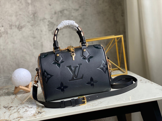 LV Speedy 25 In Black Leopard Print Series