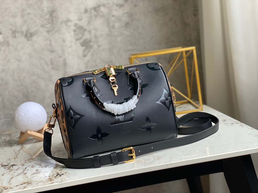 LV Speedy 25 In Black Leopard Print Series