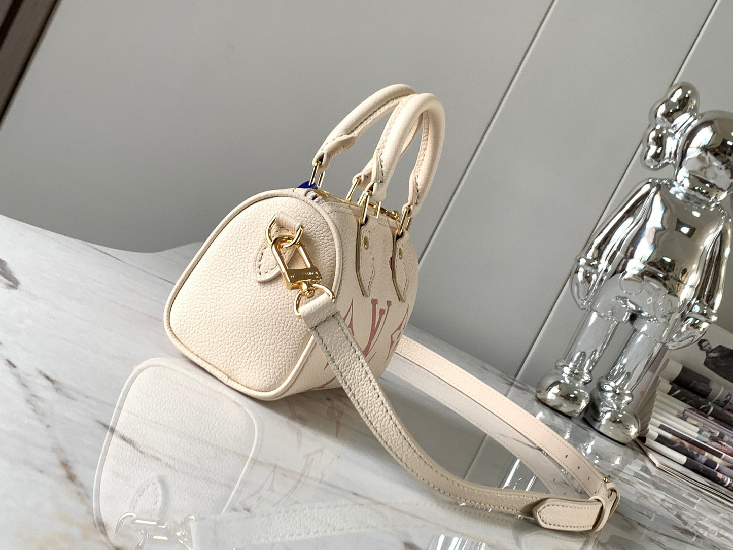 LV Speedy 16 In Milk White Bag