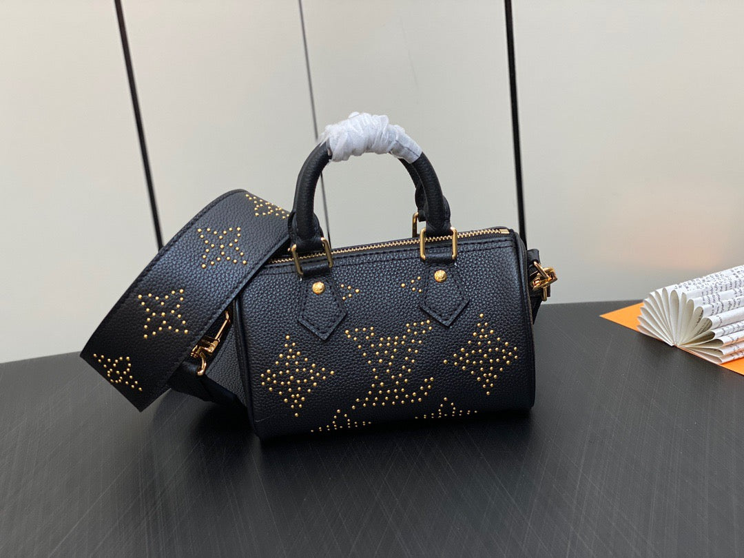 LV Speedy 16 In Black Rivet Model