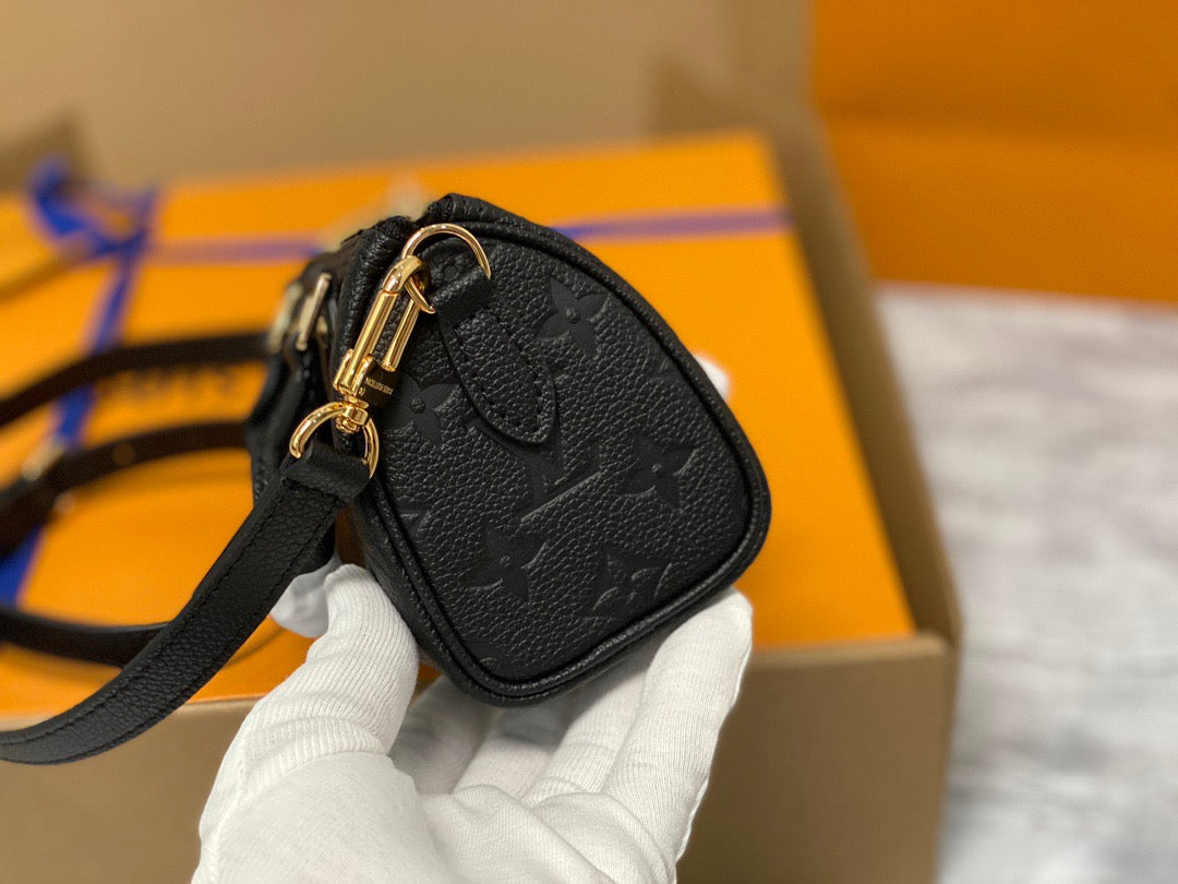 LV Speedy 16 In Black Old Flower Embroidery Series