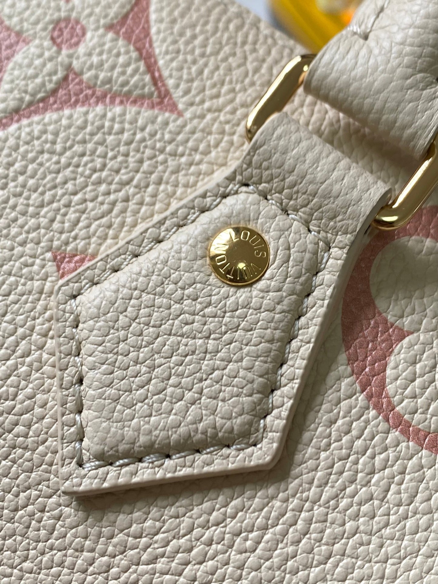 LV Speedy 20 Strawberry Cream Series