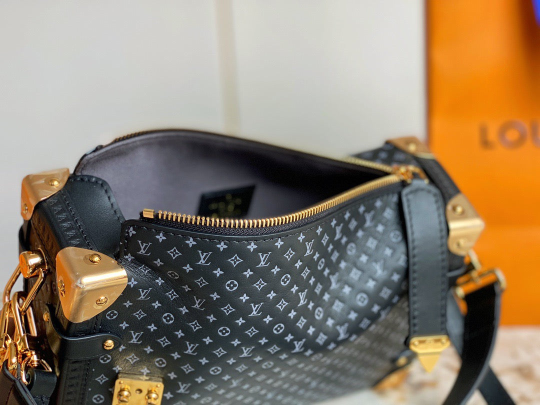 Louis Vuitton Black Daphne Series