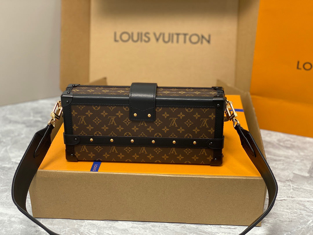 Louis Vuitton Petite Malle Presbyopia Series