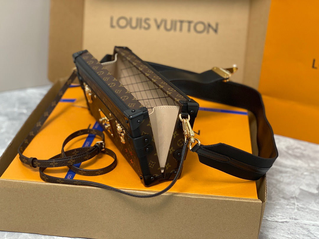 Louis Vuitton Petite Malle Presbyopia Series