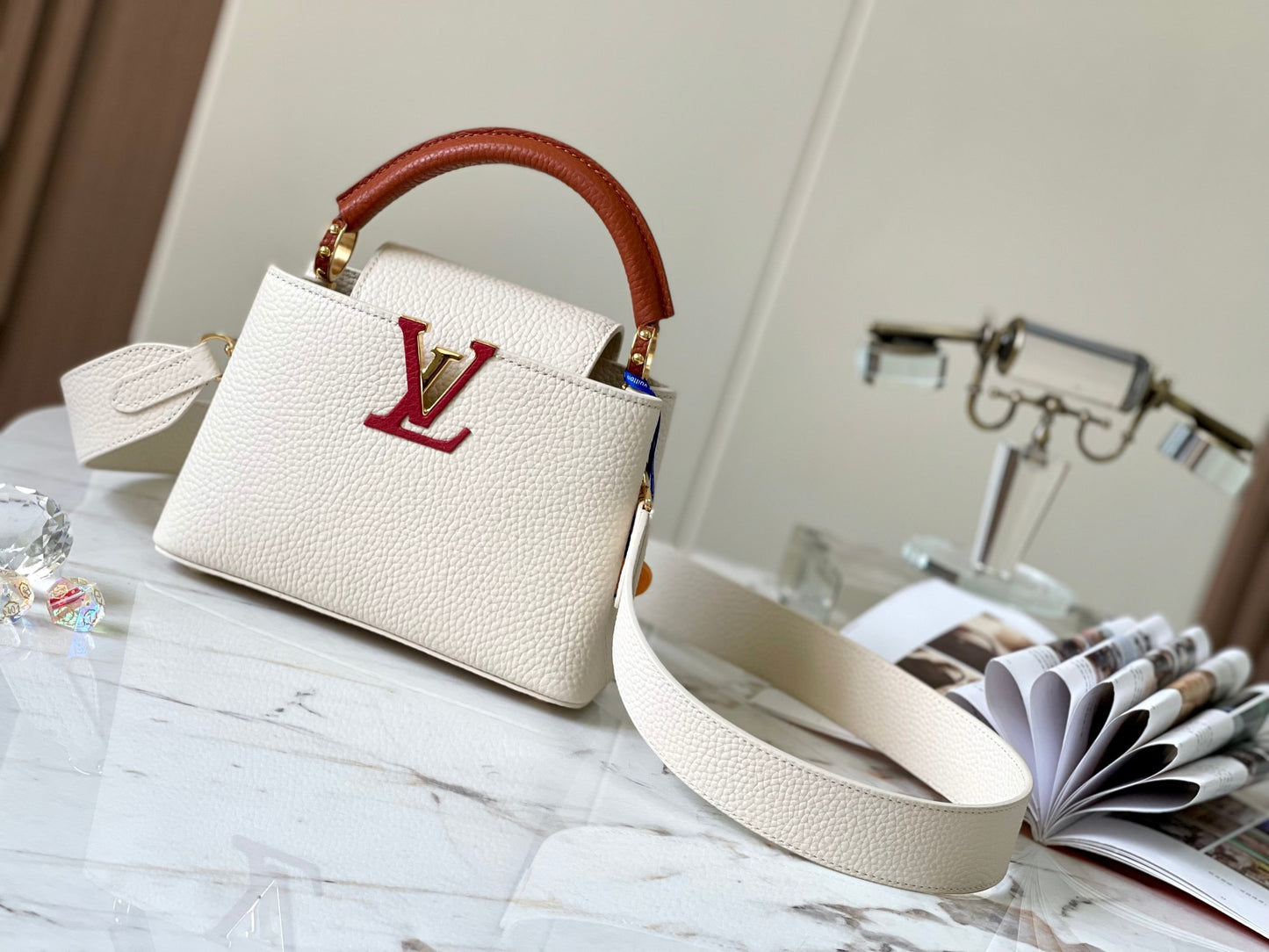 Louis Vuitton Capucines Mini  Bag In Beige