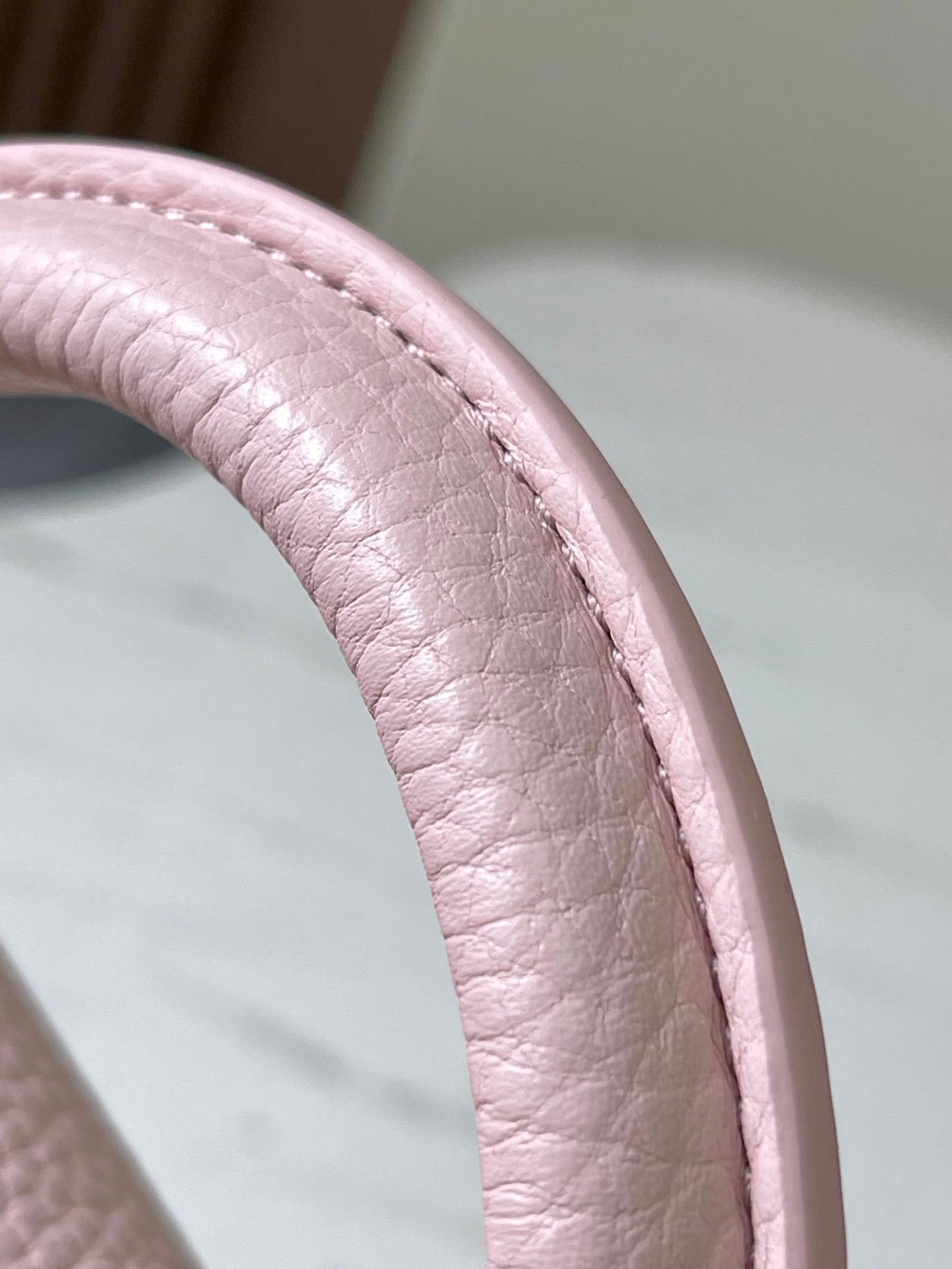 Louis Vuitton Capucines Mini  Bag In Pink