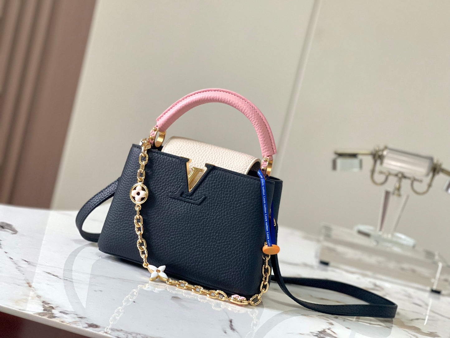 Louis Vuitton Capucines Mini  Bag In Black With Pink Handle