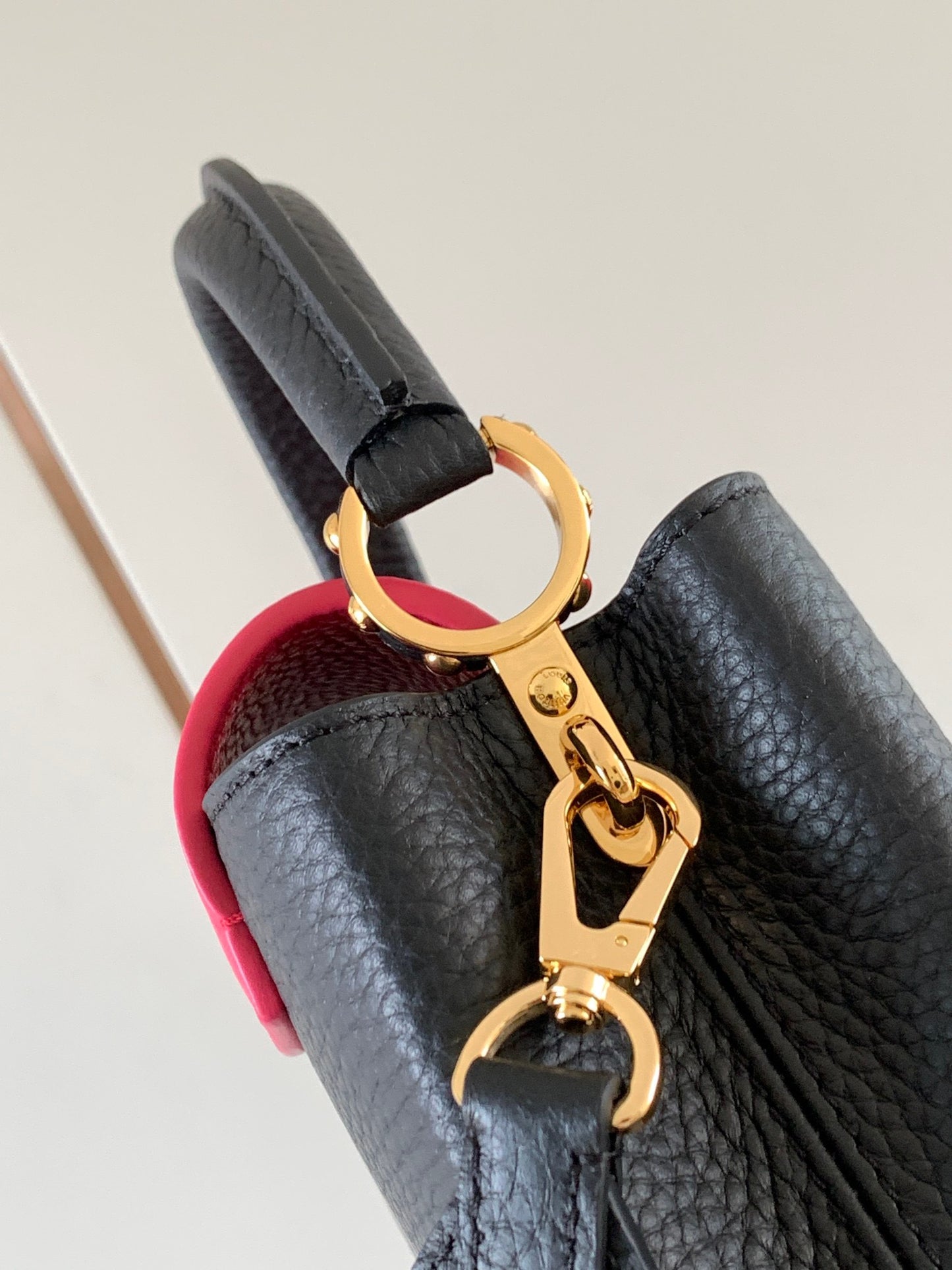 Louis Vuitton Capucines Mini  Bag In Black With Rose Red Lining