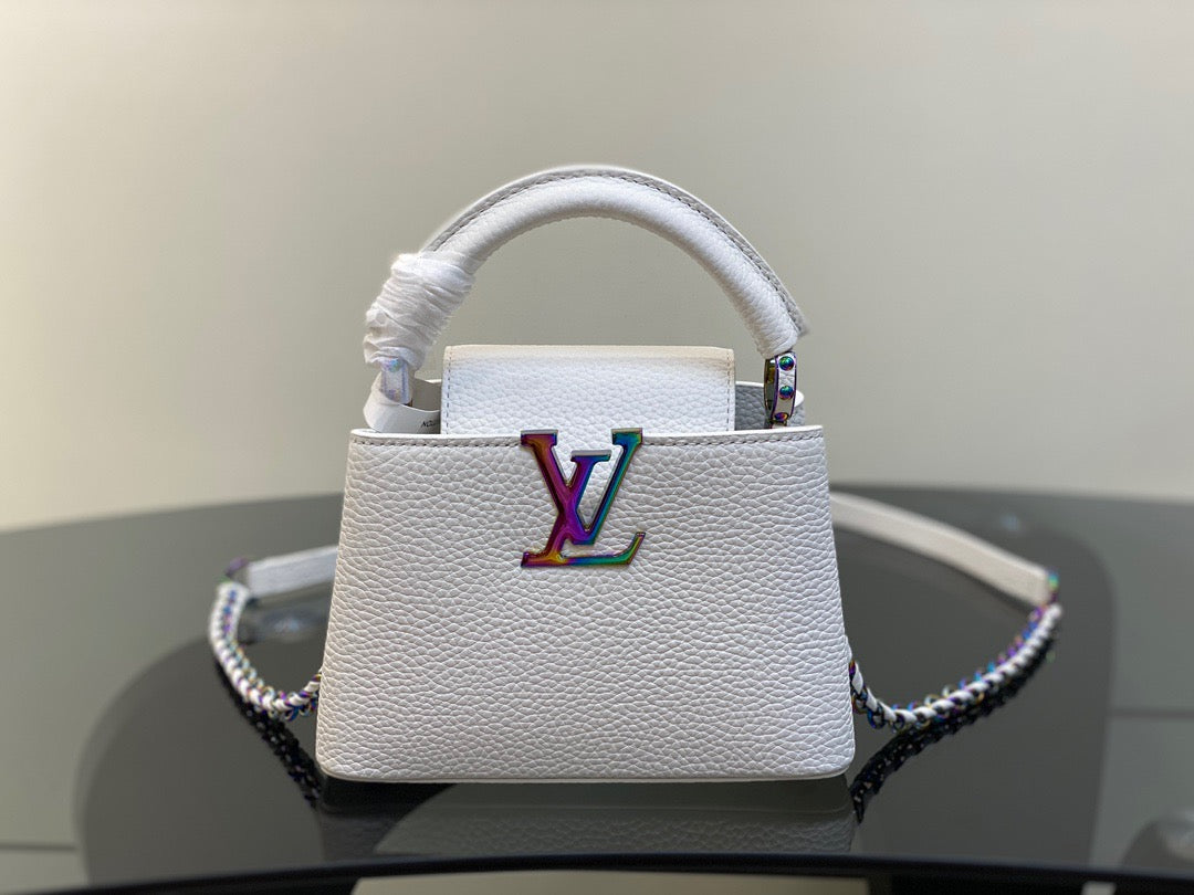 Louis Vuitton Capucines Mini  Bag In White