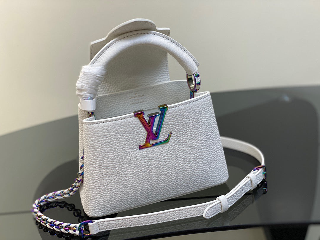 Louis Vuitton Capucines Mini  Bag In White