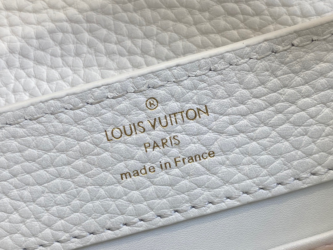 Louis Vuitton Capucines Mini  Bag In White