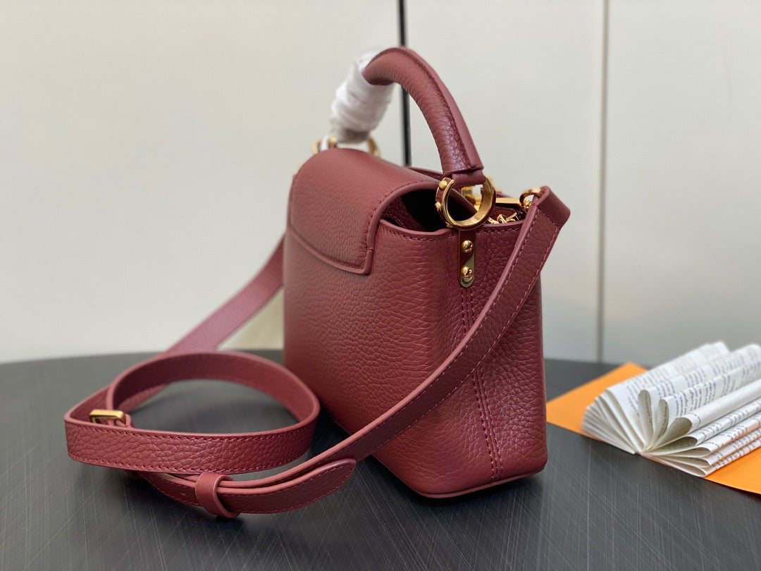 Louis Vuitton Capucines Mini  Bag In Burgundy