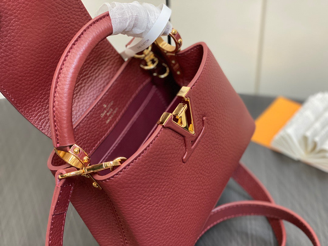 Louis Vuitton Capucines Mini  Bag In Burgundy