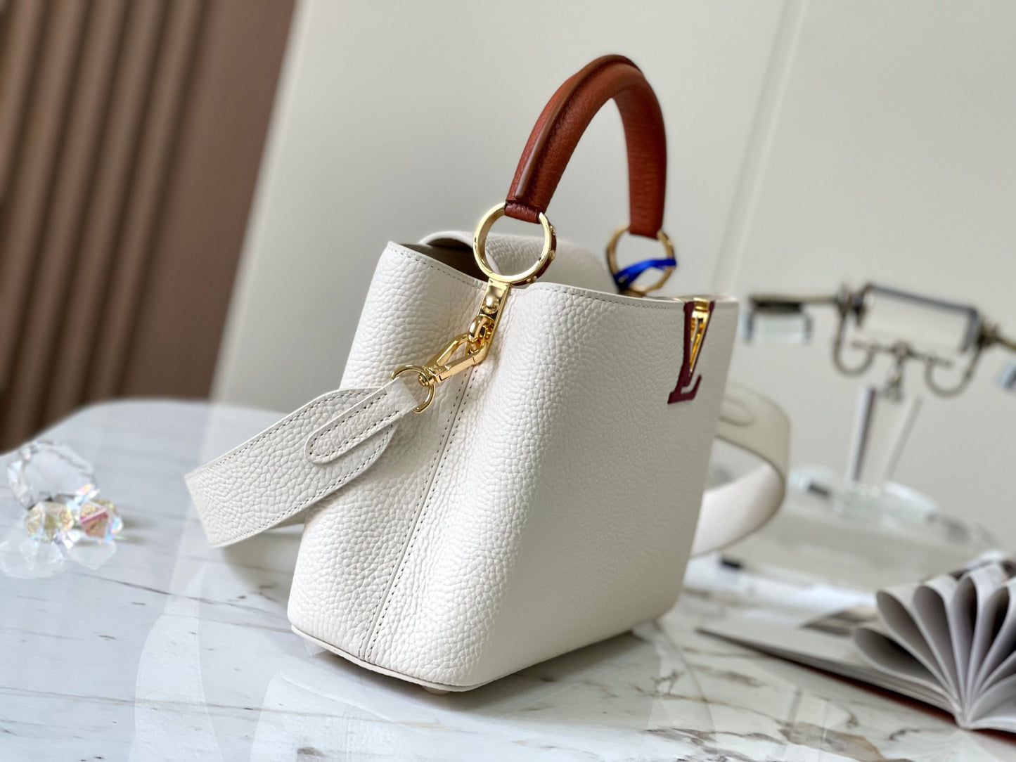 Louis Vuitton Capucines Small  Bag In White With Red Handle