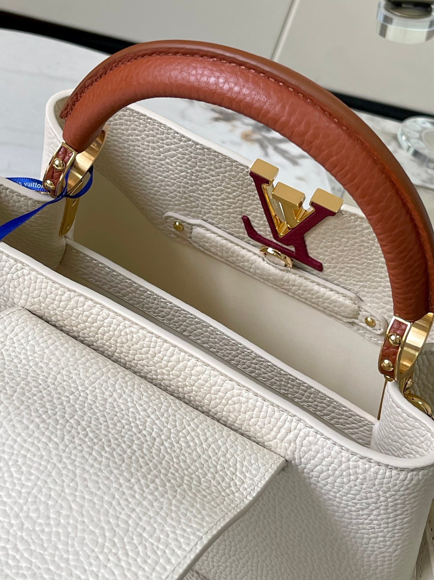 Louis Vuitton Capucines Small  Bag In White With Red Handle