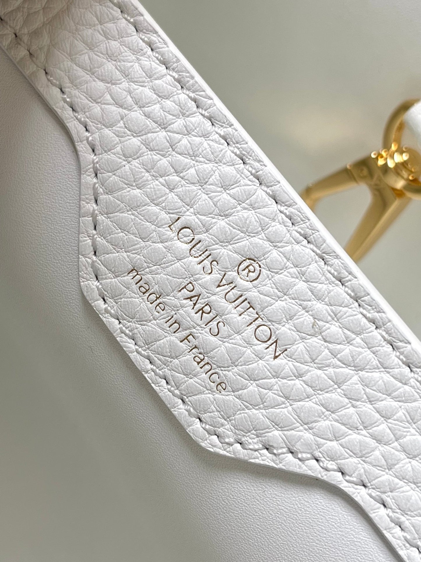 Louis Vuitton Capucines Small  Bag In White