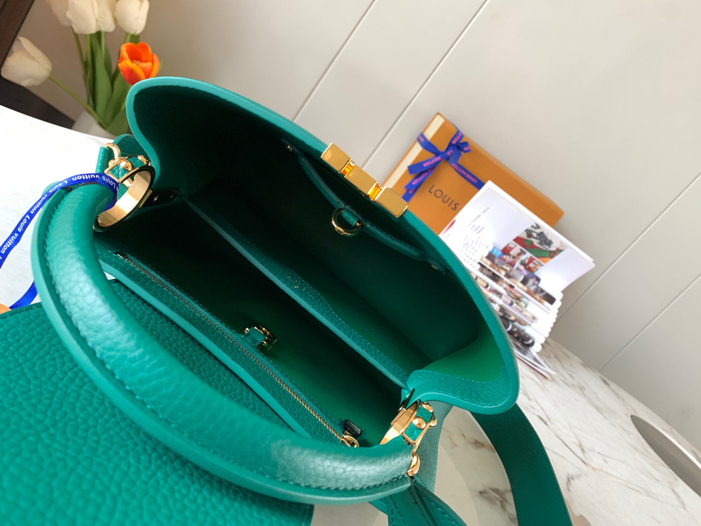 Louis Vuitton Capucines Small  Bag In Dark Green