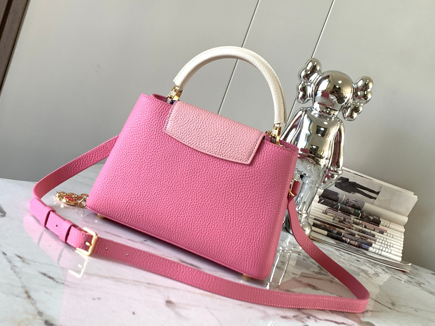 Louis Vuitton Capucines Small  Bag In Pink With Beige Handle