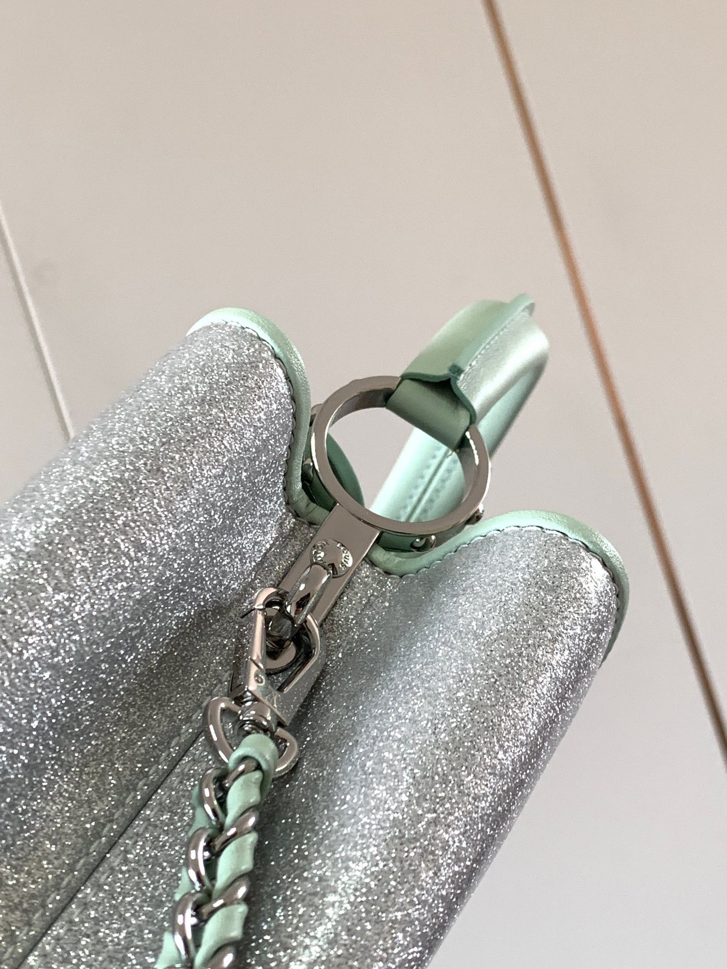 Louis Vuitton Capucines Small  Bag In Silver With Green Handle