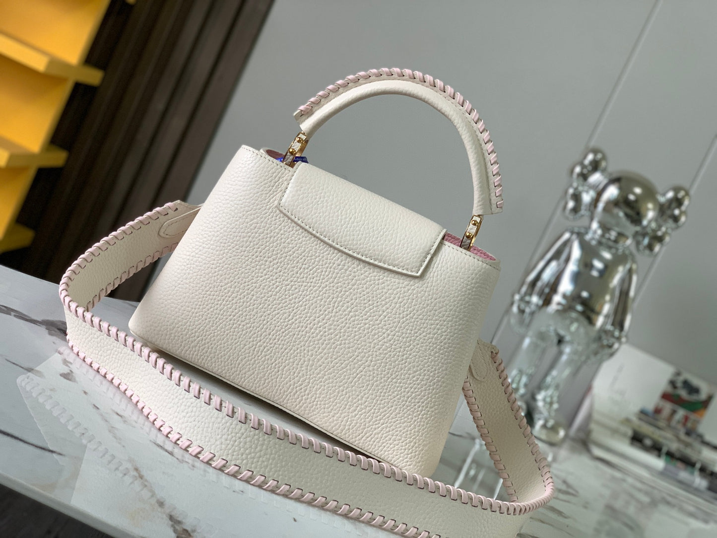 Louis Vuitton Capucines Small  Bag In Beige