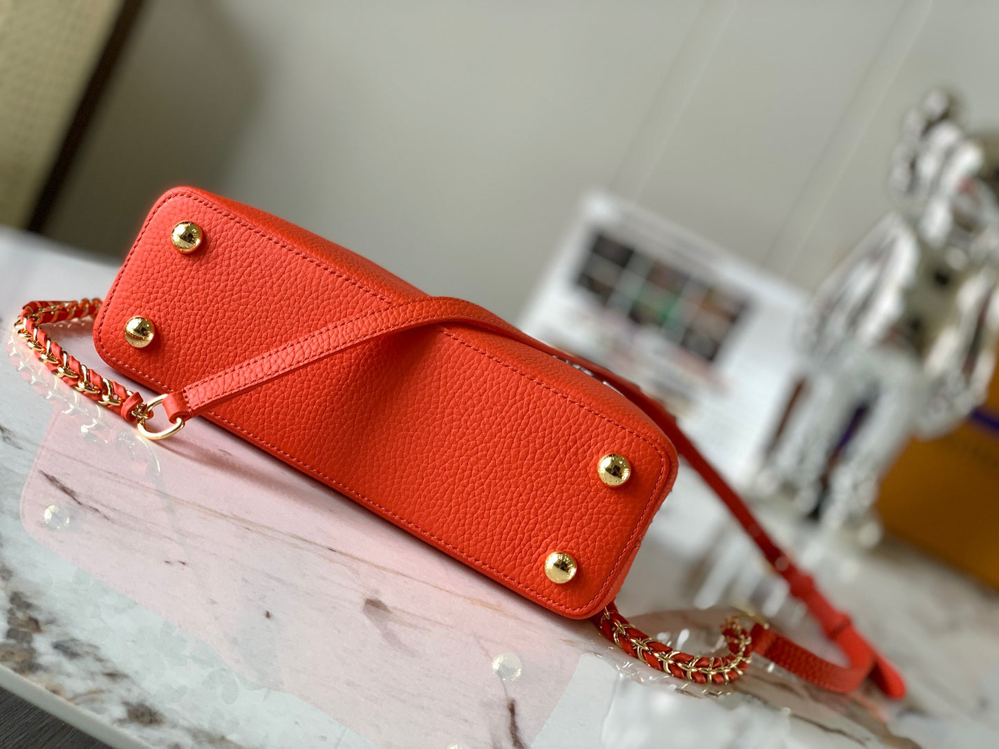 Louis Vuitton Capucines Small  Bag In  Tomato Red