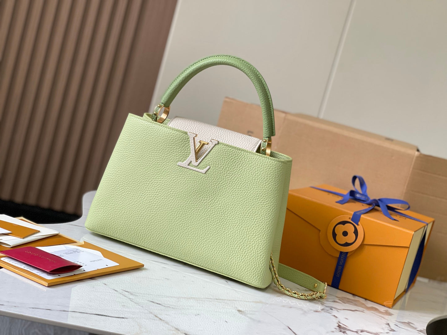 Louis Vuitton Capucines Medium Bag In Avocado Green