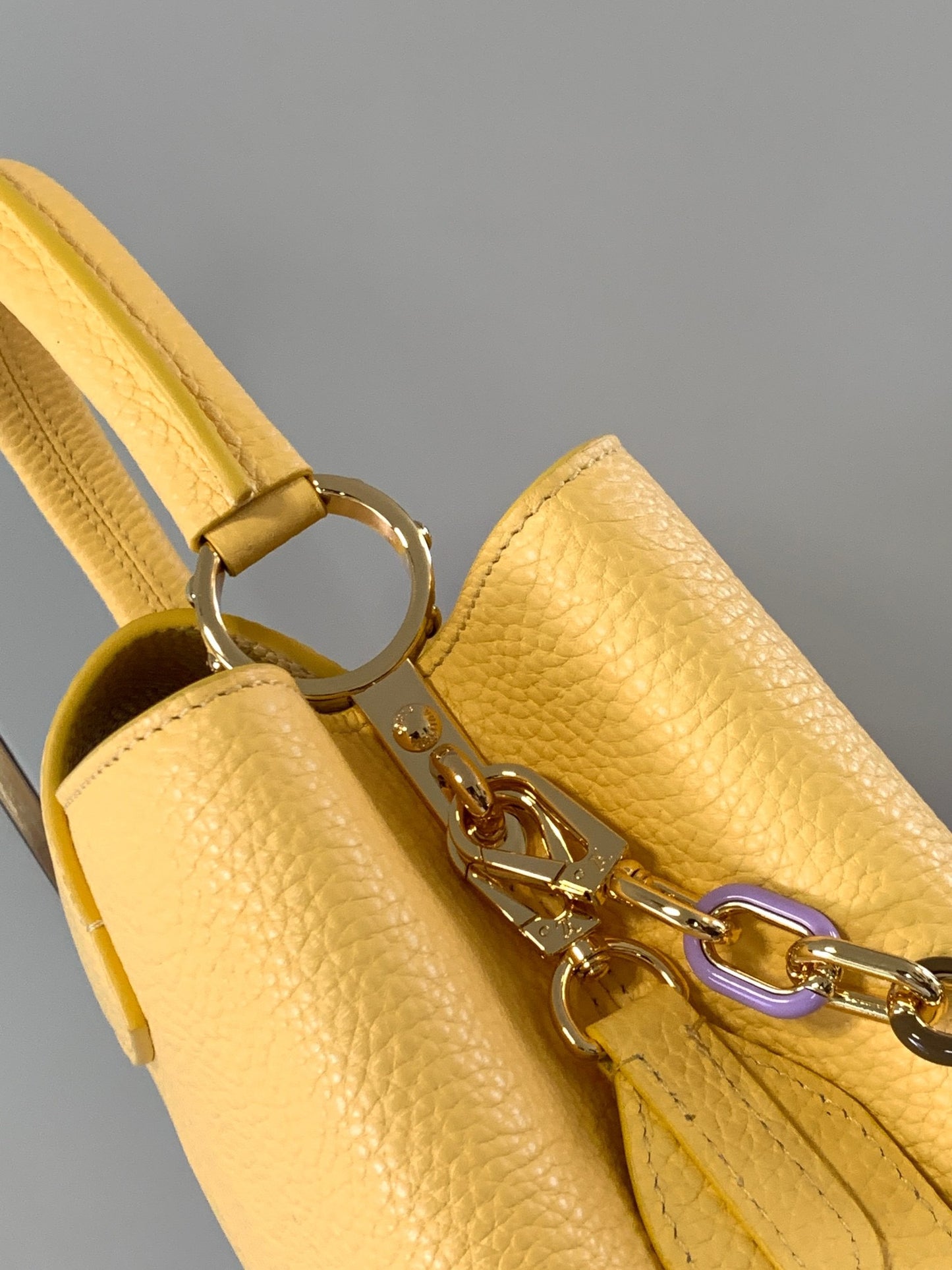 Louis Vuitton Capucines Medium Bag In Yellow