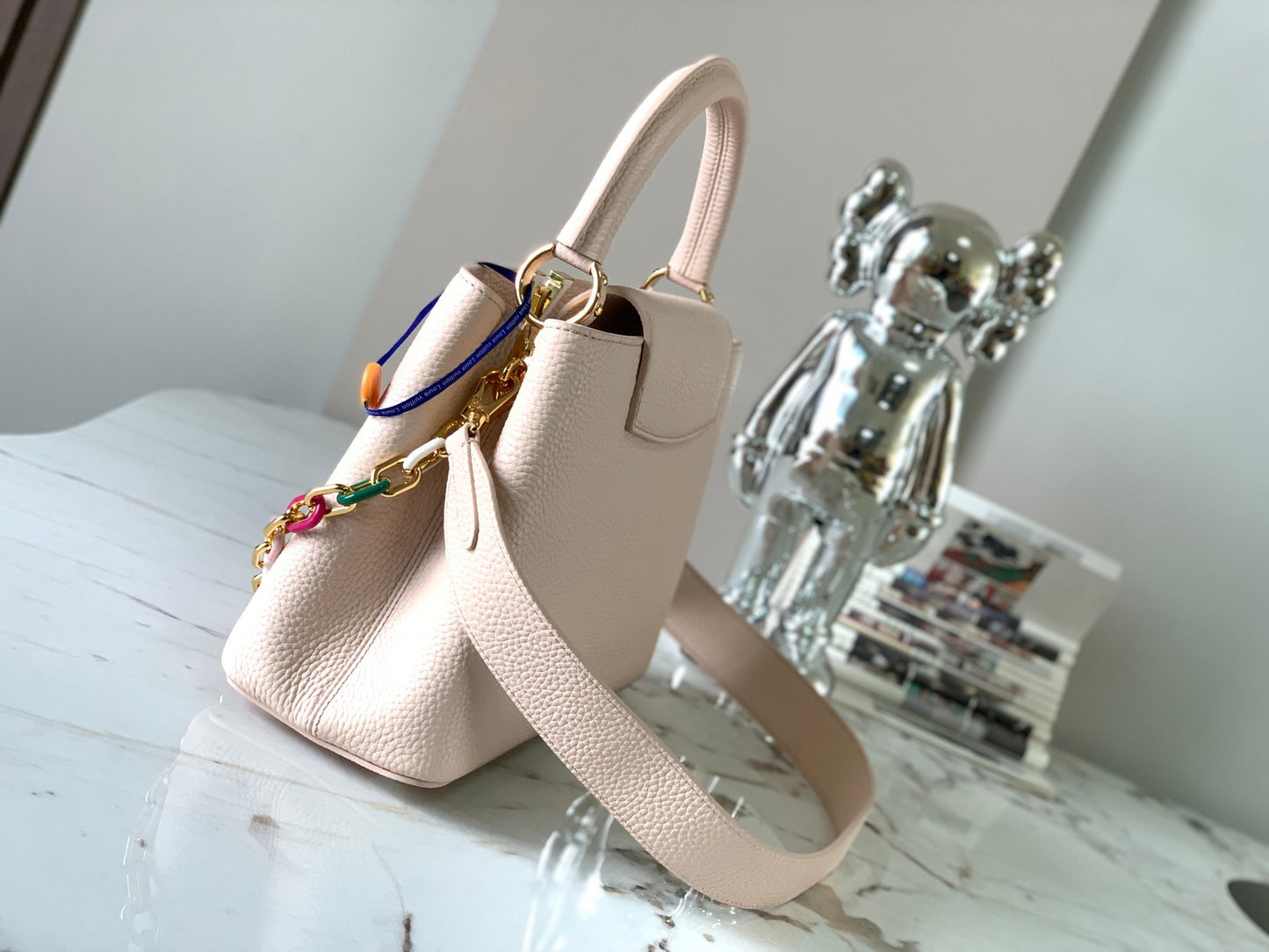 Louis Vuitton Capucines Medium Bag In Light Pink